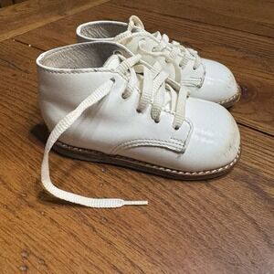 Vintage Buster Brown Toddler / Baby Shoes Size 3 White Leather Hightop